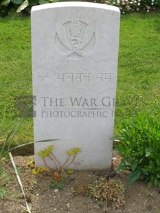 ANCONA WAR CEMETERY - SANTA BAHADUR GURUNG, 